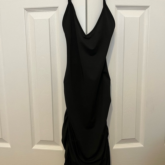 Shein cross cross open back ruched dress size small - Picture 3 of 4